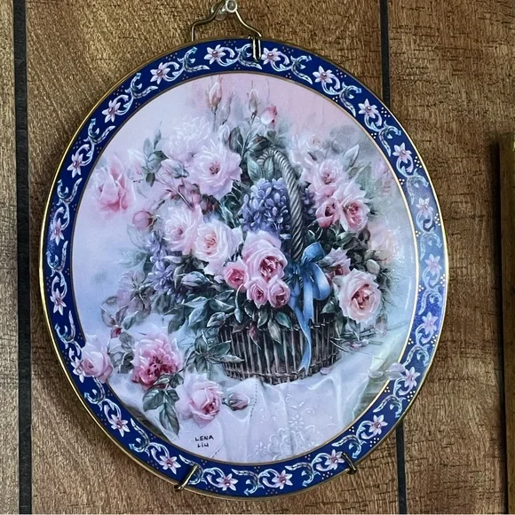 Bradford Exchange Porcelain Plate - Picture 5 of 5